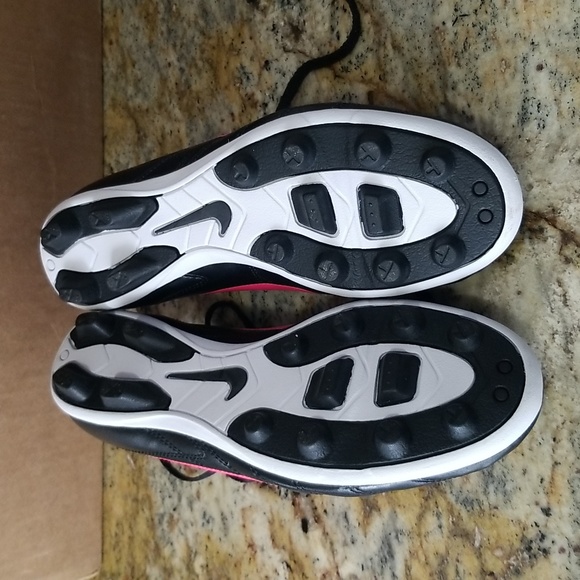Nike Cleats Size 5 Youth - Picture 3 of 4